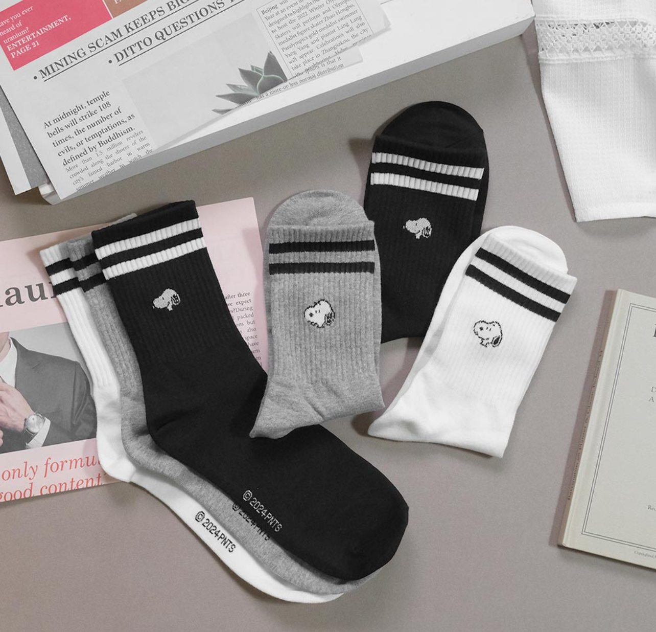 IMG_E2599 Korean Socks - Snoopy Icon Mid Varsity- Iconic Socks (Copy) - Image 1